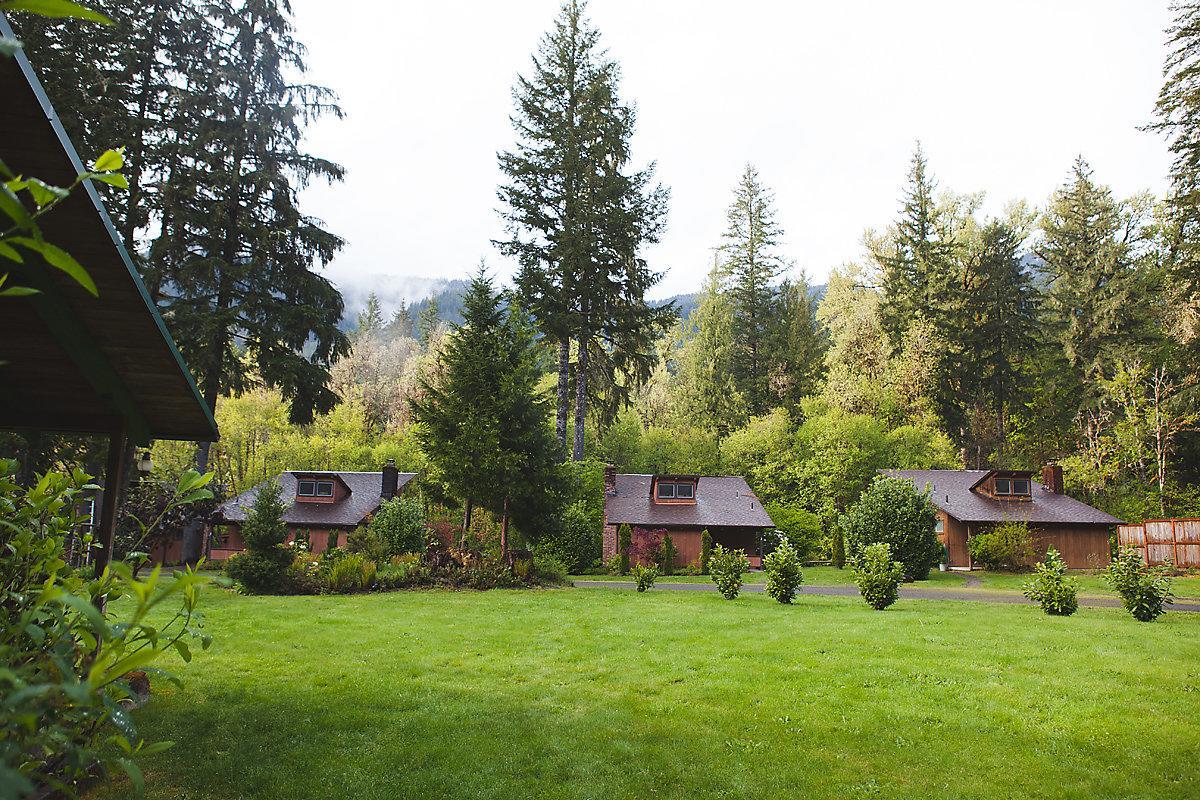 Loloma Lodge And Cabins McKenzie Bridge Buitenkant foto
